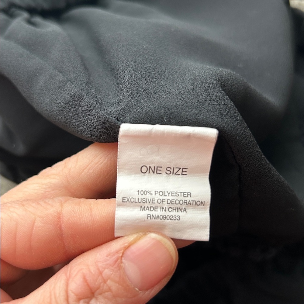 Brandy Melville Black Elastic Waist Shorts - Picture 9 of 9